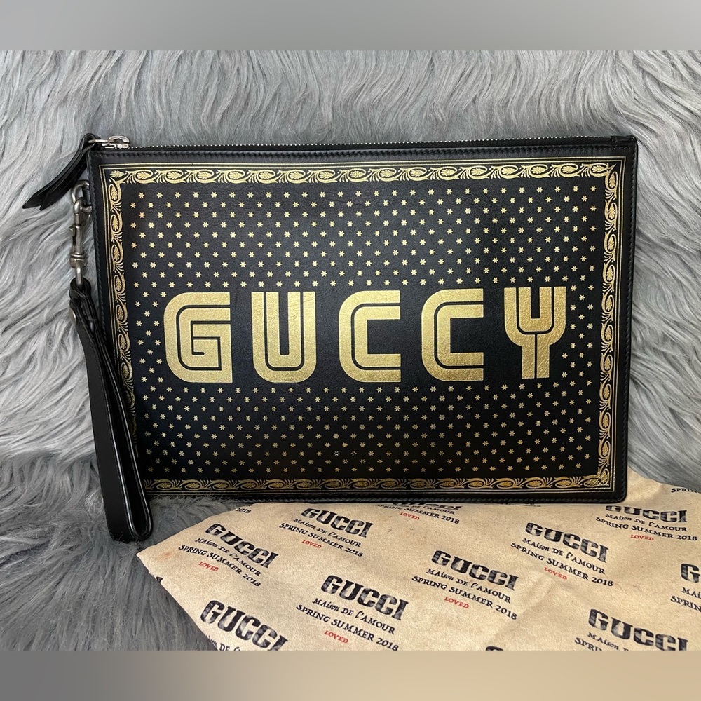 EUC Authentic GUCCI x SEGA Magnetismo Clutch